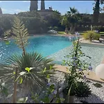 Villa Moderne Dans Le Golfe De Saint Tropez, A 2 Km De La