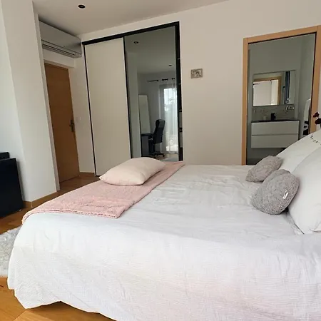 Moderne Dans Le Golfe De Saint Tropez, à 2 Km De La Villa Grimaud