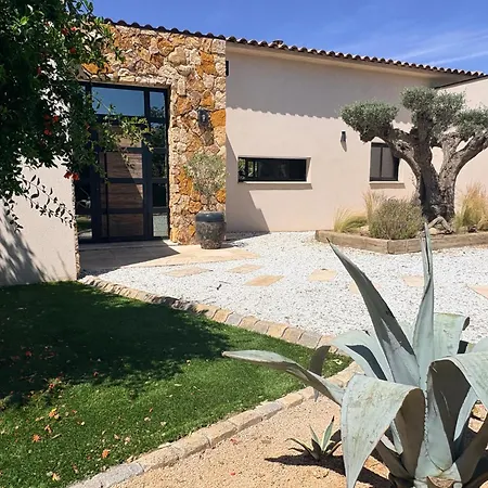 فيلة Moderne Dans Le Golfe De Saint Tropez, A 2 Km De La *
