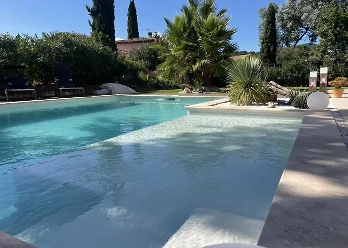 Villa Moderne Dans Le Golfe De Saint Tropez, A 2 Km De La