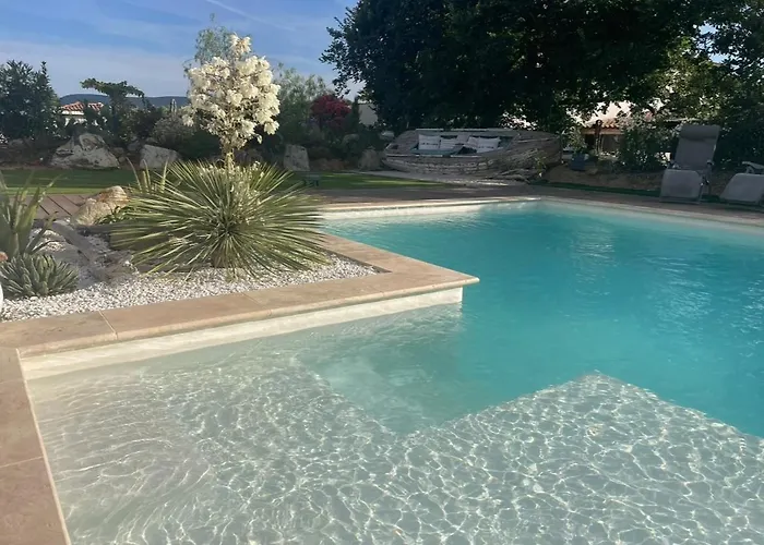 Dans Domaine Privé