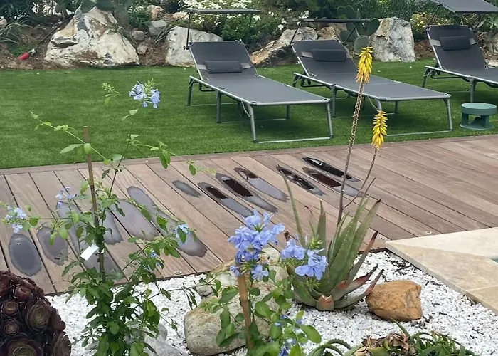 Villa Moderne Dans Le Golfe De Saint Tropez, A 2 Km De La Grimaud